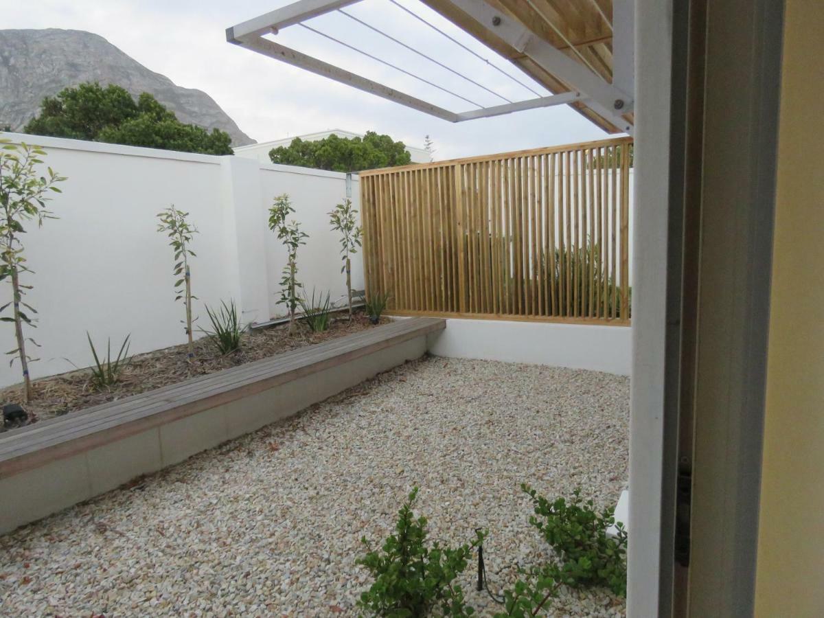 Troon Beach Cottage Hermanus Exterior foto